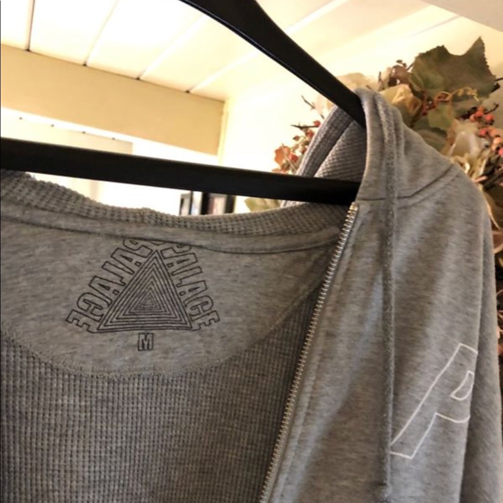 ‘P’ Zip-Up - Picture 2 of 4
